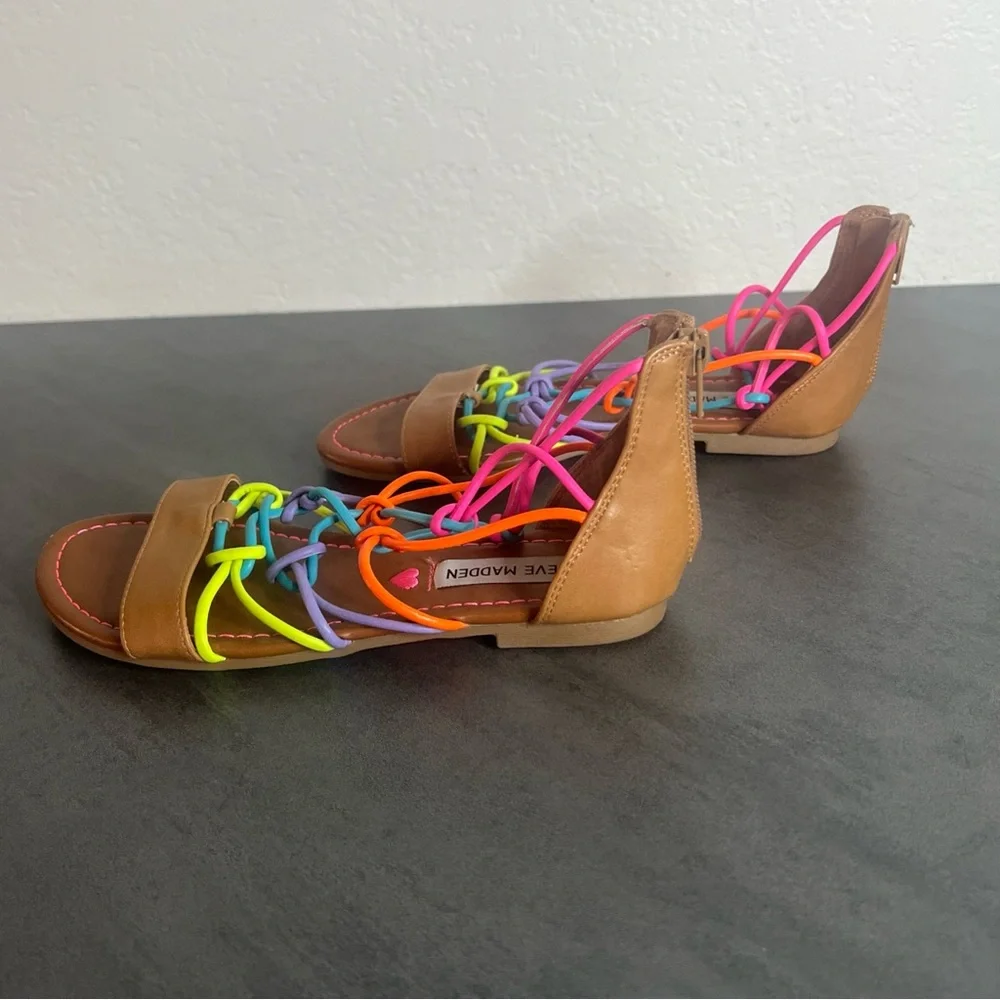 Steve Madden JTina Girls Size 2 Bright Rainbow Gladiator Sandals Back‎ Zip